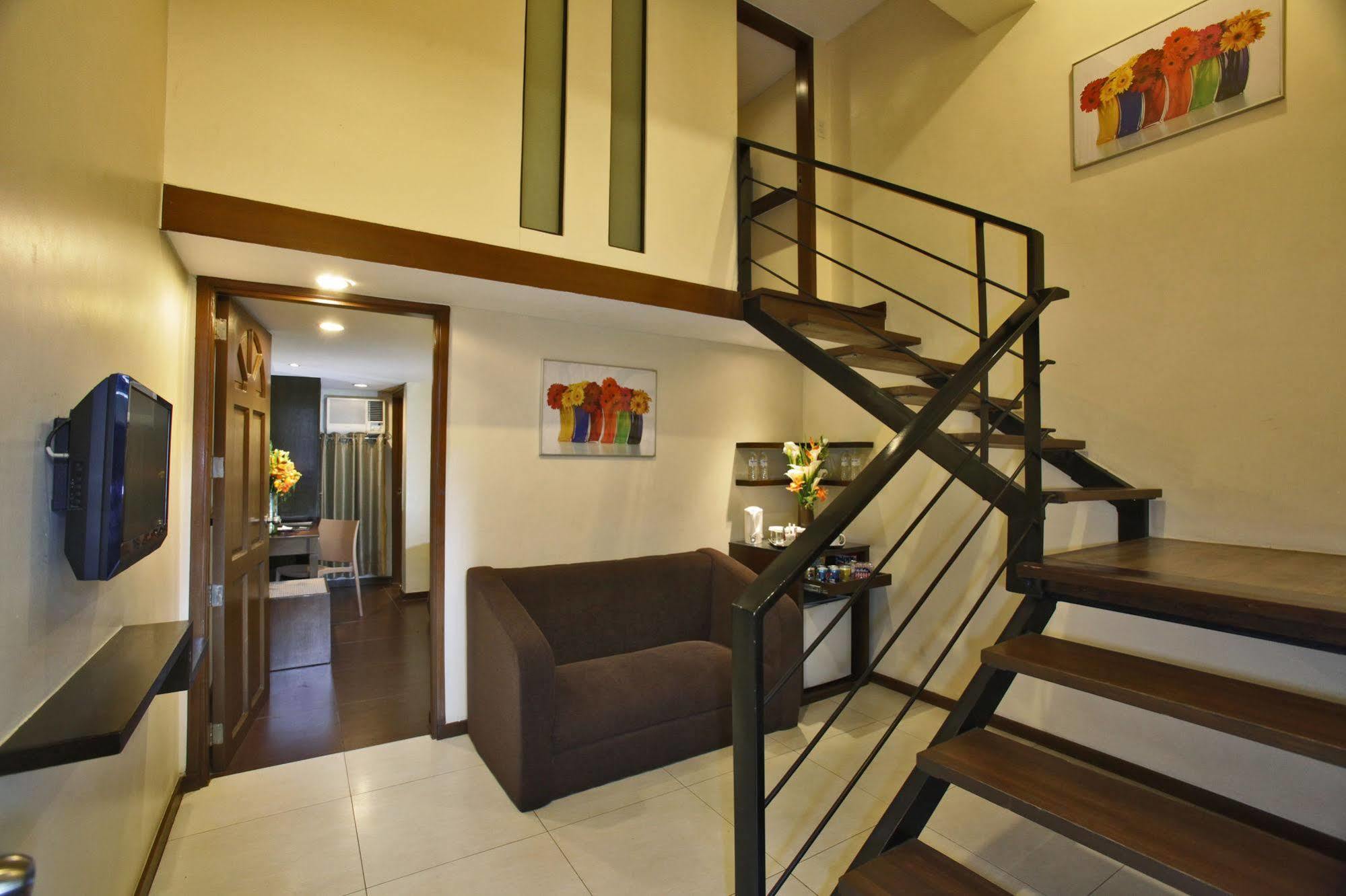 Hotel Fersal Kalayaan, Quezon