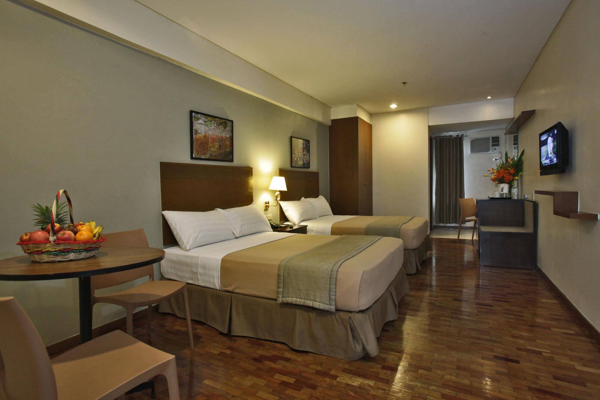 Fersal Kalayaan, Quezon Hotel 3*